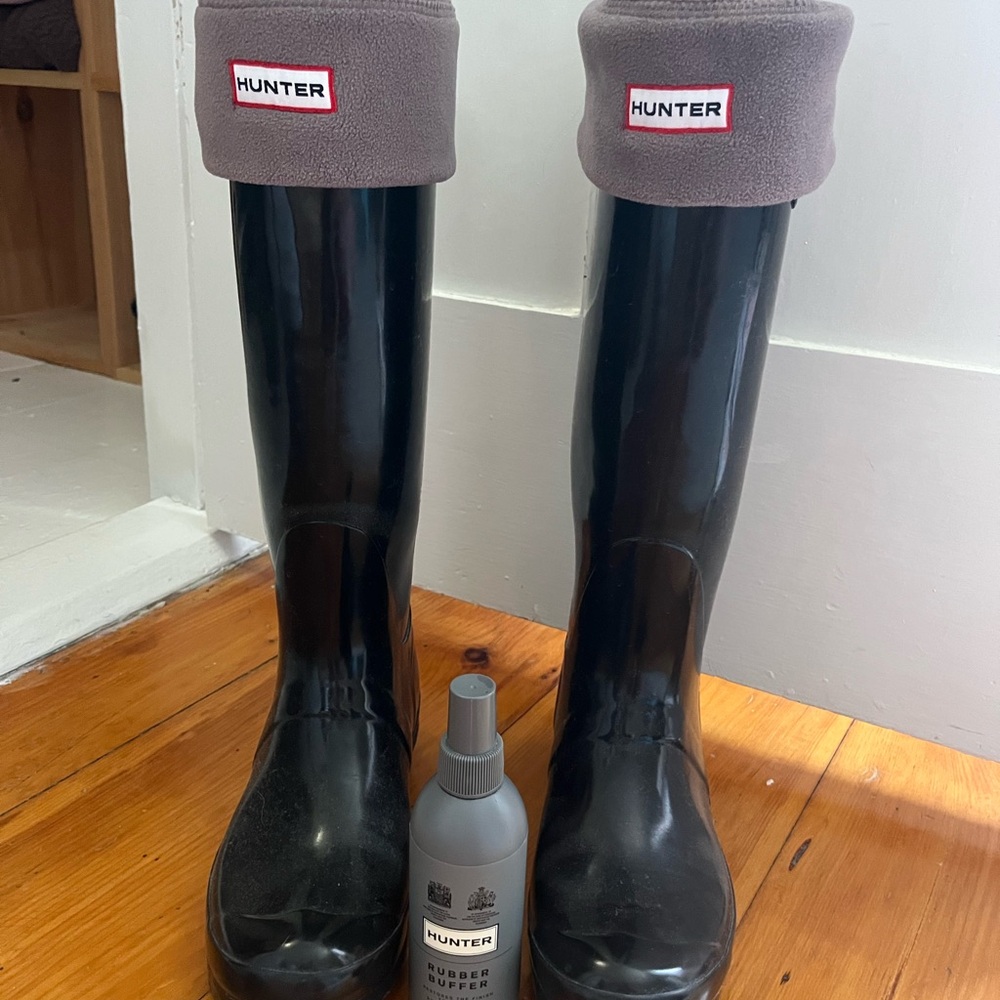 Hunter Black Tall Rain Boots with Care Kit